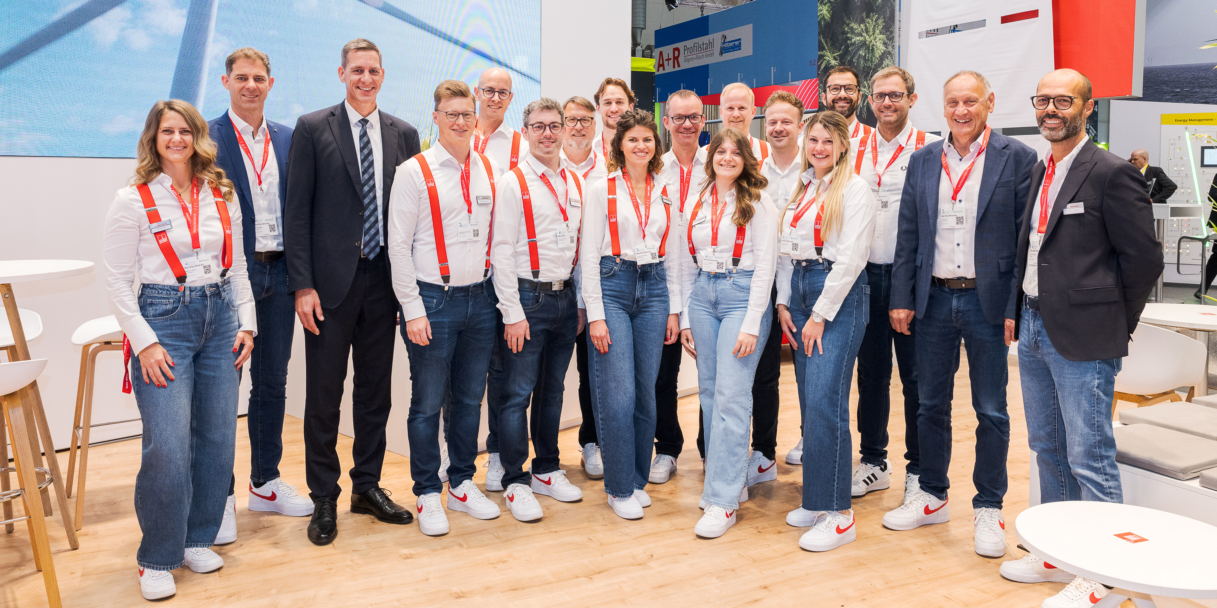 Max Bögl präsentierte auf der InnoTrans in Berlin und der WindEnergy  Hamburg Lösungen für Mobilität und Windenergie
