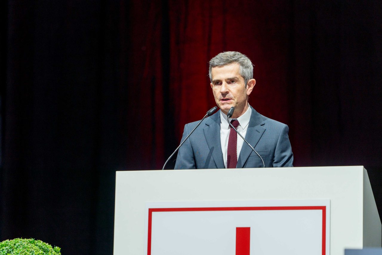 Gesellschafter und Aufsichtsrat Max Bögl war sehr erfreut über die Stabilität und Krisensicherheit der Baubranche und des Heimatmarktes.