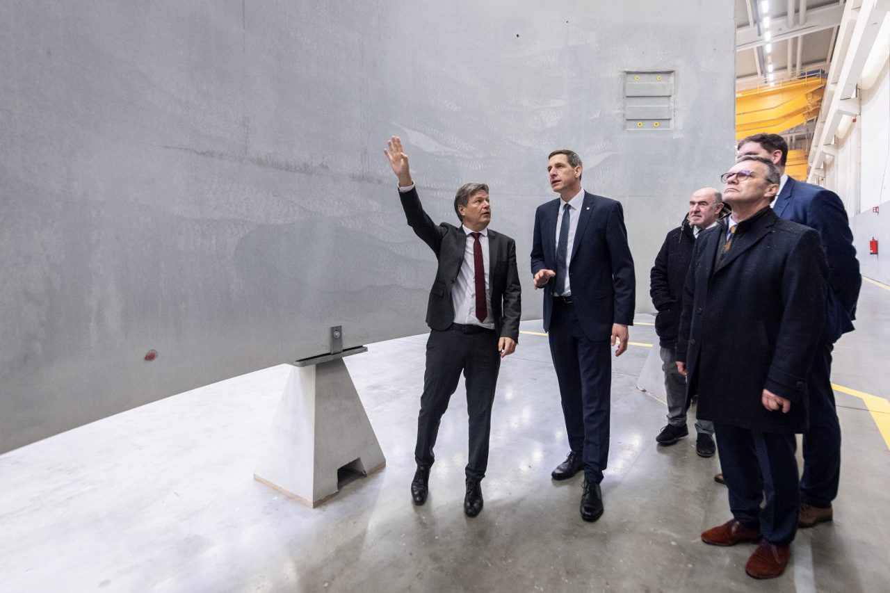 Minister Habeck bei Max Bögl