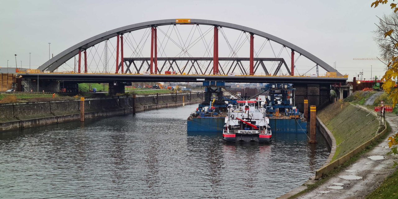 Oberbürgermeister-Karl-Lehr-Brückenzug Duisburg