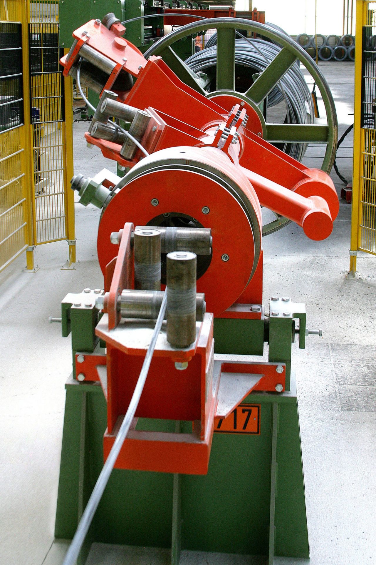 Erfolgreiche Vertragsunterzeichnung zwischen der Nordex Group und Max Bögl – gemeinsam stark für die Energiewende in Deutschland (v.l. Stefan Braun, kfm. Leiter Max Bögl Wind AG, Dr. Ilya Hartmann, CFO Nordex SE, Michael Bögl, Vorstand Max Bögl Gruppe, Wim Geldhof, Chief Procurement Officer Nordex SE, José Luis Blanco Diéguez, CEO Nordex SE, Stefan Bögl, Vorstandsvorsitzender Max Bögl Gruppe, Josef Knitl, Vorstand Max Bögl Wind AG)