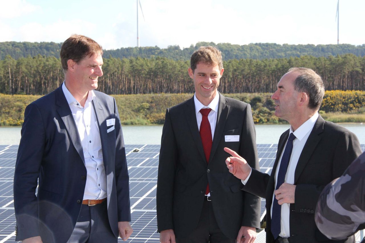 Johann und Michael Bögl im gespräch mit Hubert Eiwanger