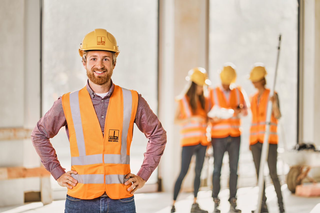 Studierende bei Max Bögl