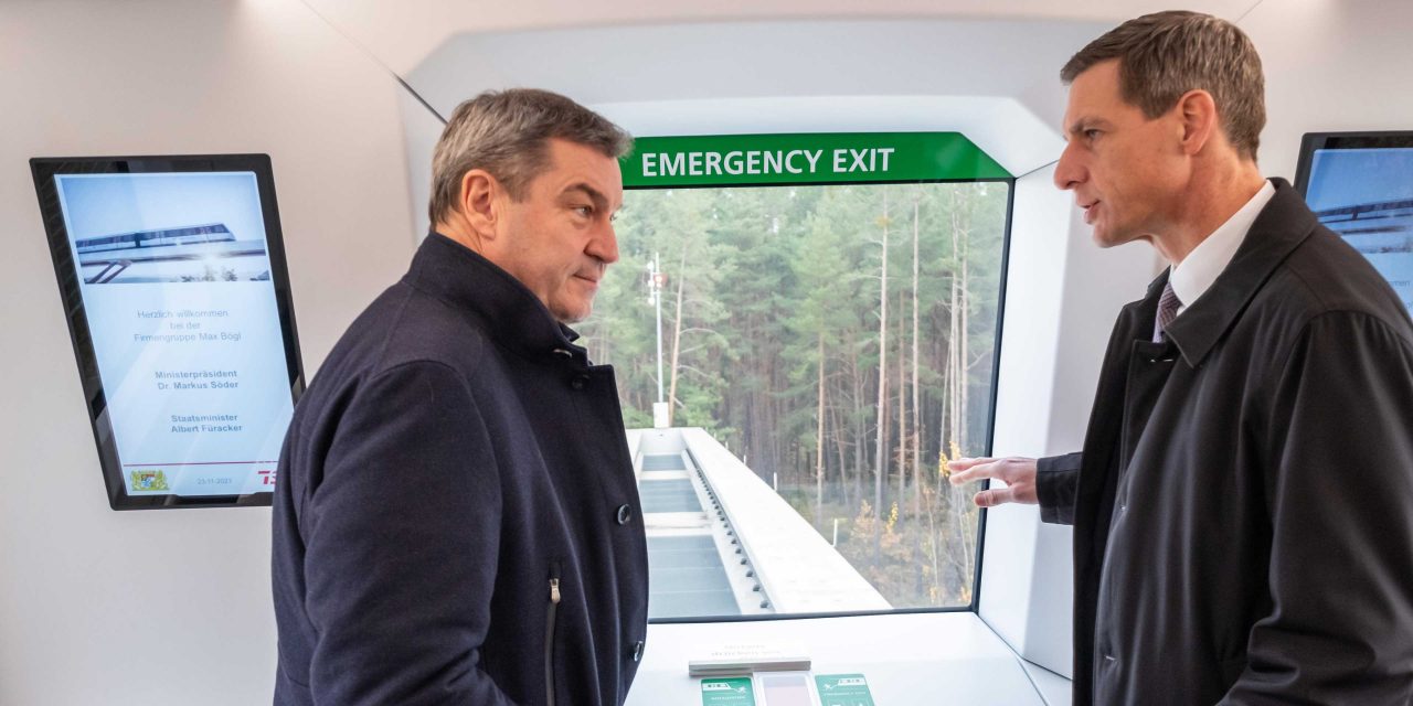 Stefan Bögl im Gespräch mit  Markus Söder 