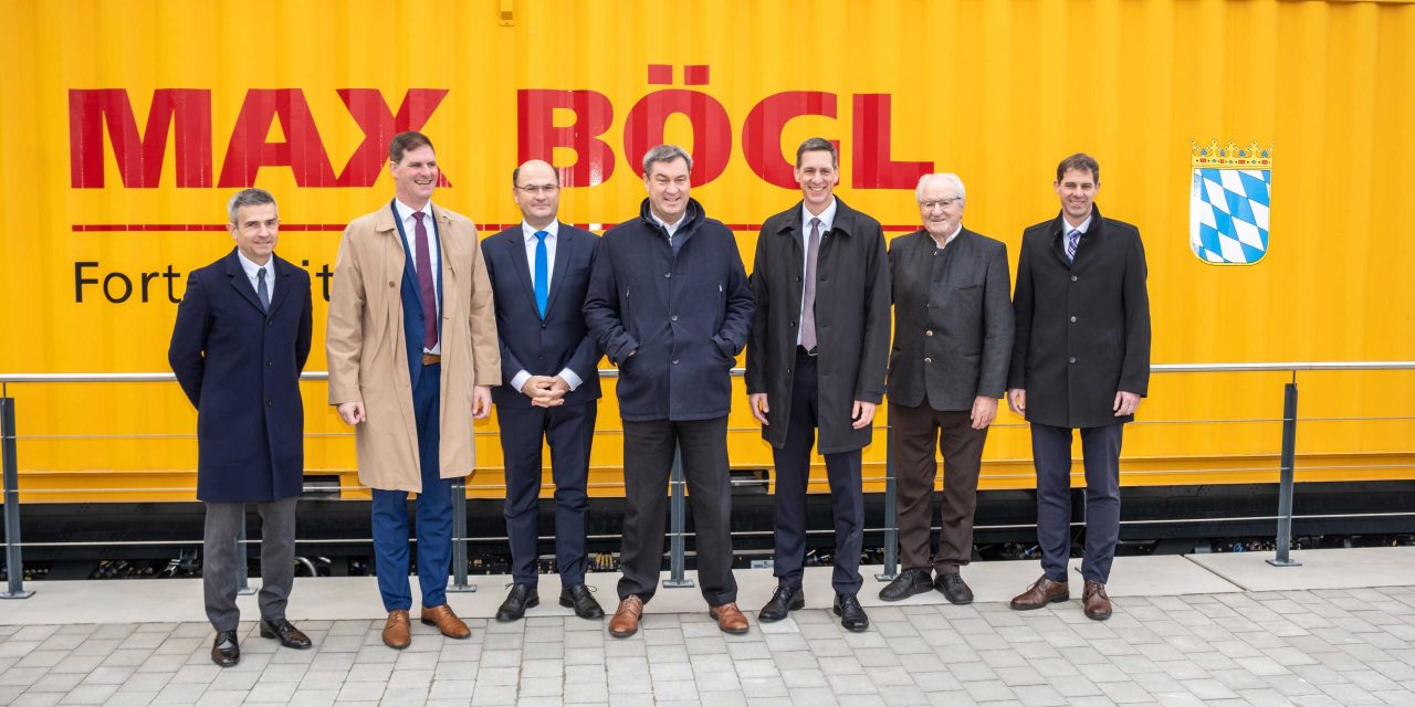 Personen von links: Max Bögl, Gesellschafter / Johann Bögl, Gesellschafter / Albert Füracker, Staatsminister / Dr. Markus Söder, Ministerpräsident / Stefan Bögl, Vorstandsvorsitzender / Johann Bögl sen. / Michael Bögl, Vorstand.