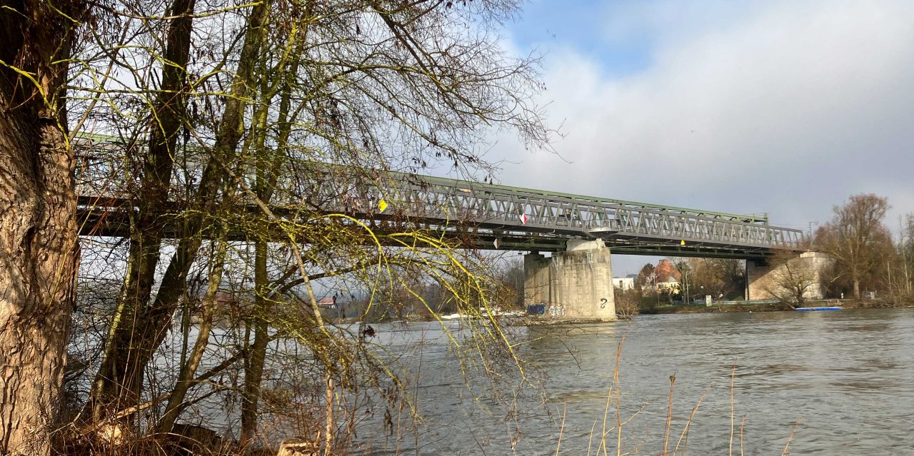 Neue Geh- und Radwegbrücke über die Donau bei Sinzing eröffnet